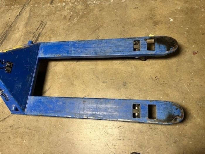 (1) Manual Pallet Jack for sale