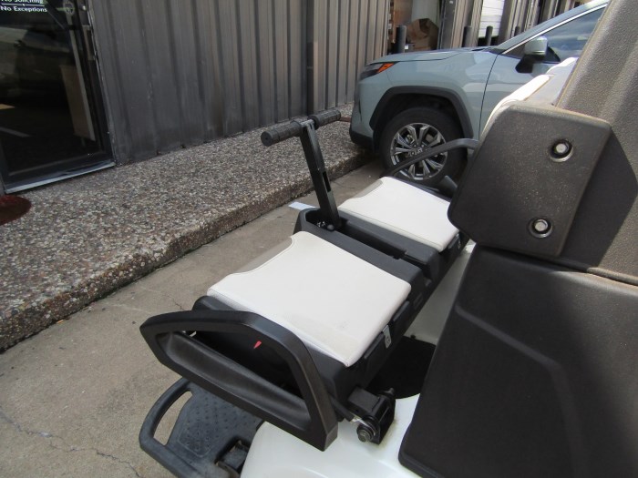 2011 Polaris Breeze Golf Cart for sale