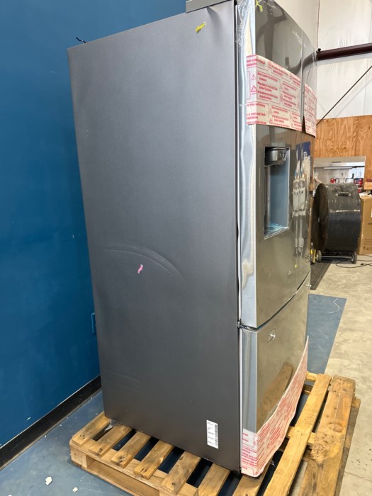2023 Samsung 27 cu. ft. Large Capacity 3Door French Door Refrigerator