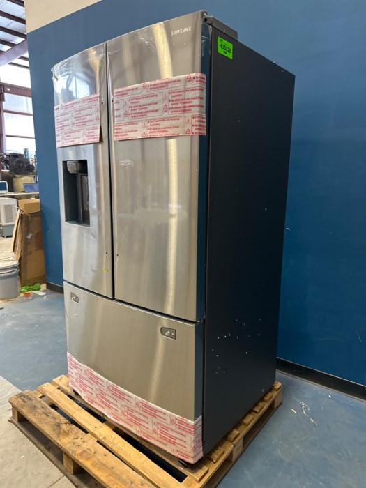2023 Samsung 27 cu. ft. Large Capacity 3Door French Door Refrigerator For Sale Retail