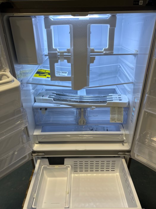 2023 Samsung 27 cu. ft. Large Capacity 3Door French Door Refrigerator