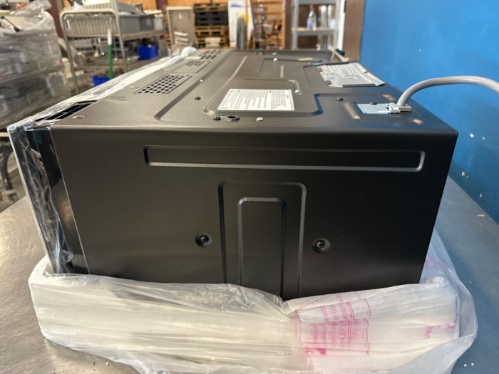 2023 Samsung Smart SLIM 1.1cu ft OvertheRange Microwave For Sale