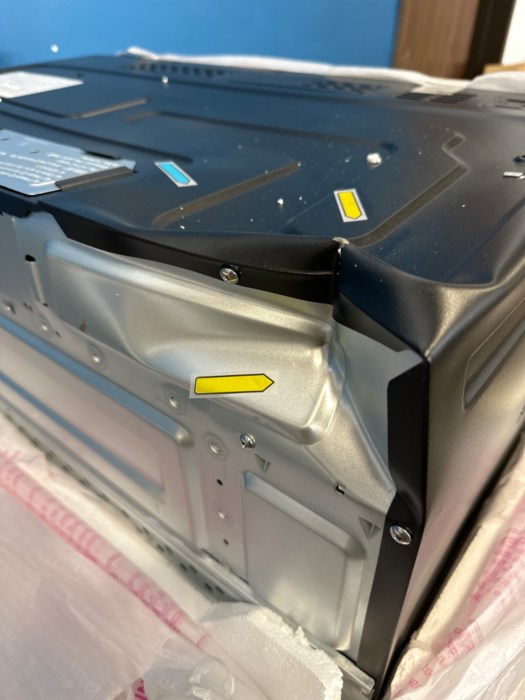 2023 Samsung Smart SLIM 1.1cu ft OvertheRange Microwave For Sale