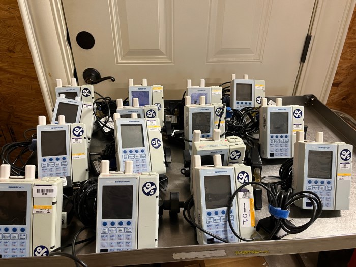 Baxter Sigma Spectrum Infusion Pumps (Lot of 15 Pumps) for sale