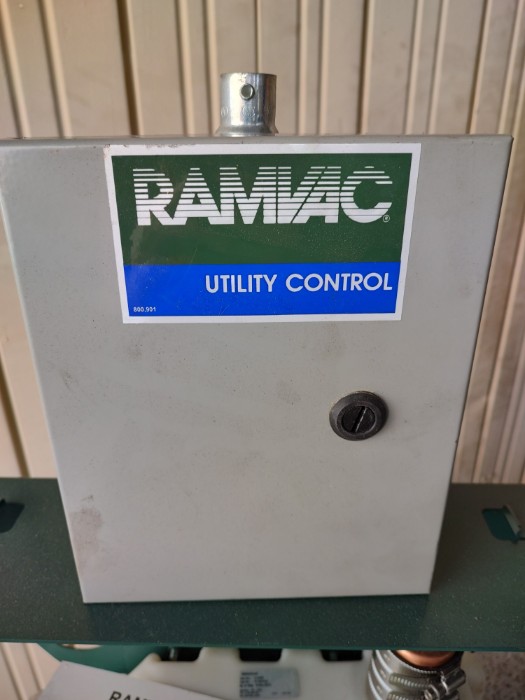 Bison RamVac 9 Dental Dry Vacuum System w/ 2x Otter Tank for sale