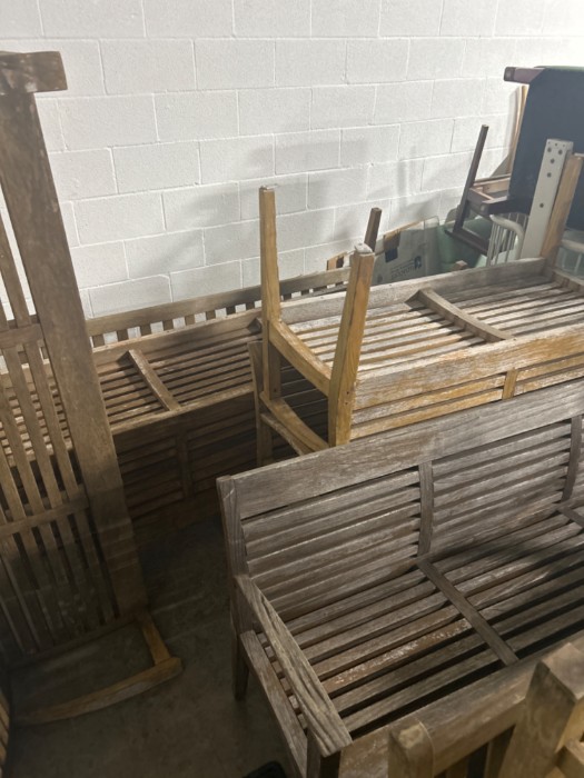 Furniture (lot of30) (16) Benches (3