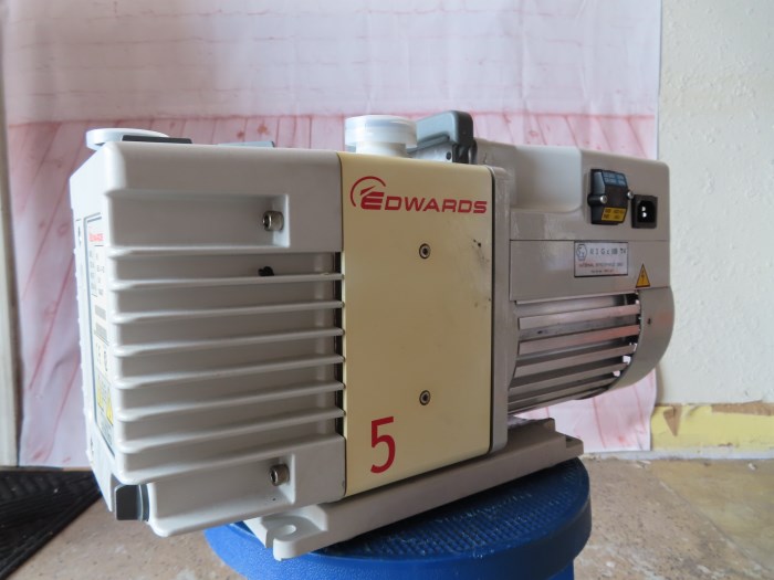 Edwards RV5 Dual Stage Rotary Vane Vacuum Pump (A653-01-903) for sale
