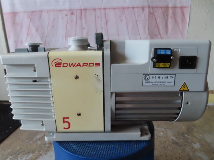Edwards RV5 Dual Stage Rotary Vane Vacuum Pump (A65301903) for sale