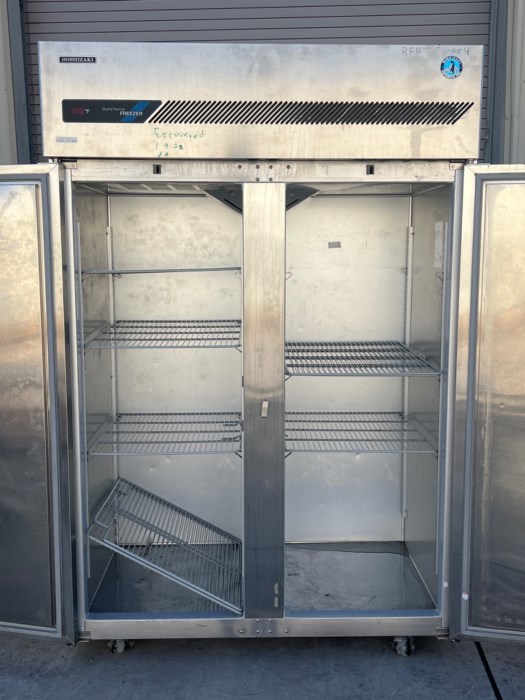 Hoshizaki Model FH2AAC Dual Door ReachIn Rolling Freezer for sale