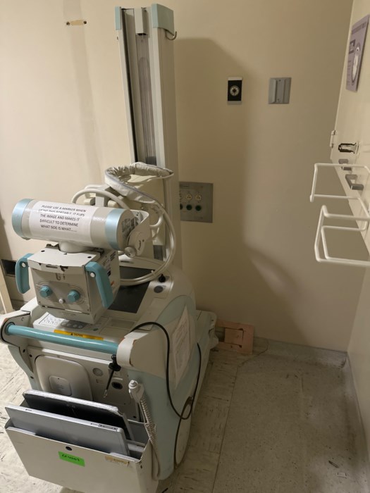 Mobile Dart Evolution (SHIMADZU) (PORTABLE XRAY MACHINE) for sale