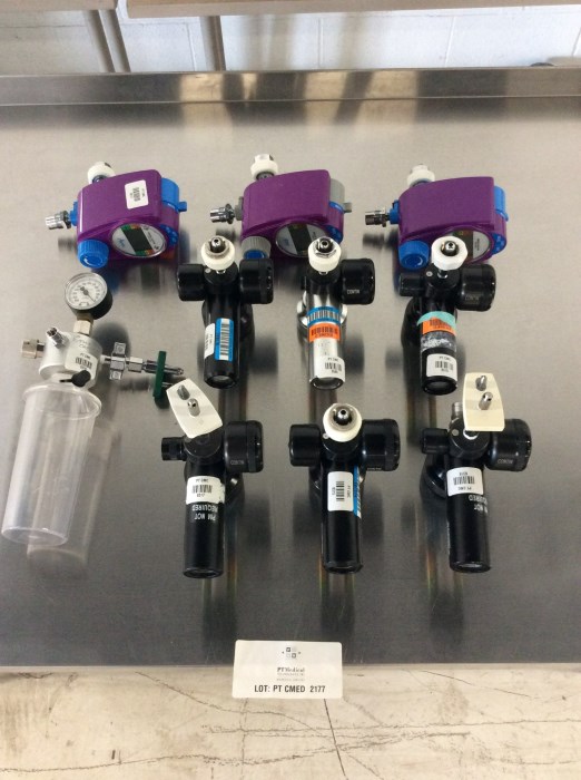 OXYGEN REGULATORS for sale