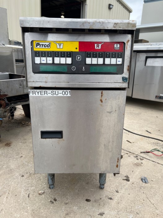 Pitco Frialator Model SE14 Single Compartment Fryer for sale